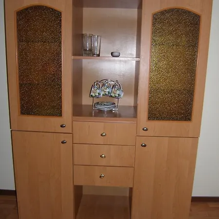 Отель Smereka *